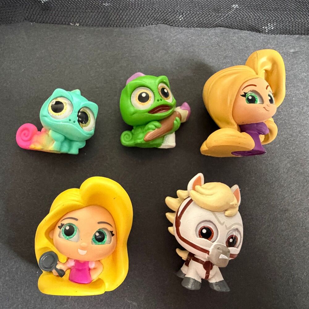Disney Doorables Rapunzel Pascal Maximus Bundle Tangled Figures